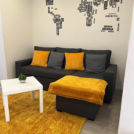New House Design, Typical Lisbon Apartment Exterior photo